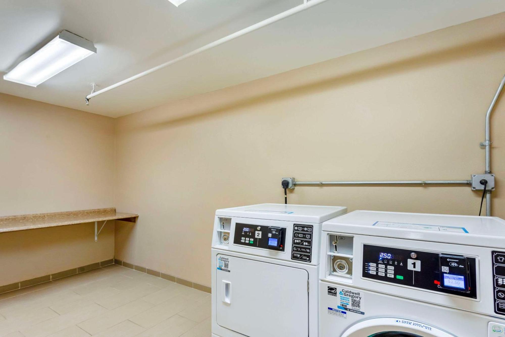 Comfort Inn & Suites Carneys Point מראה חיצוני תמונה