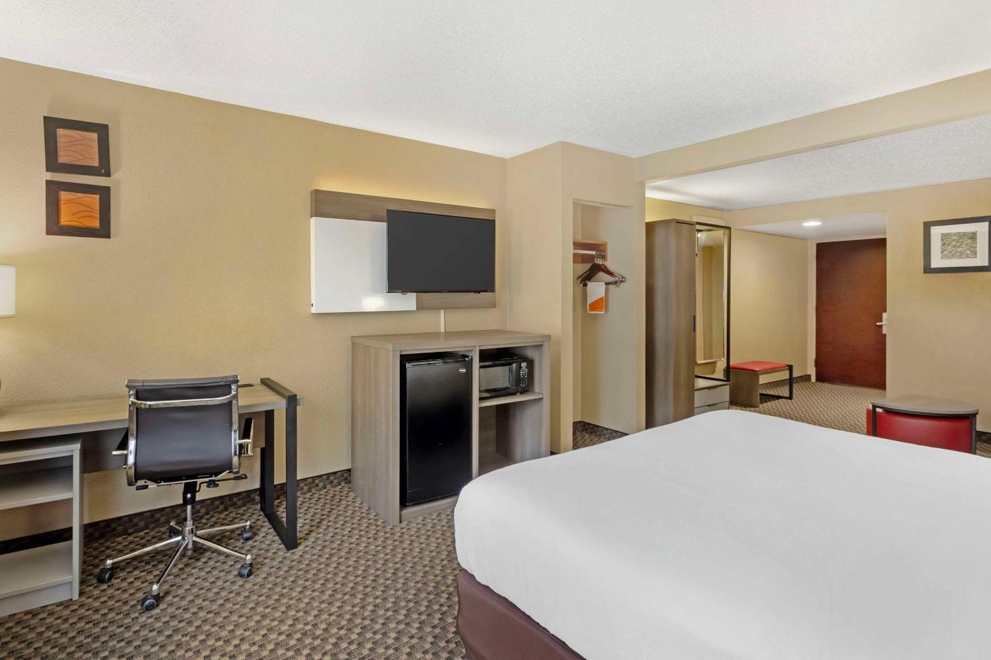 Comfort Inn & Suites Carneys Point מראה חיצוני תמונה