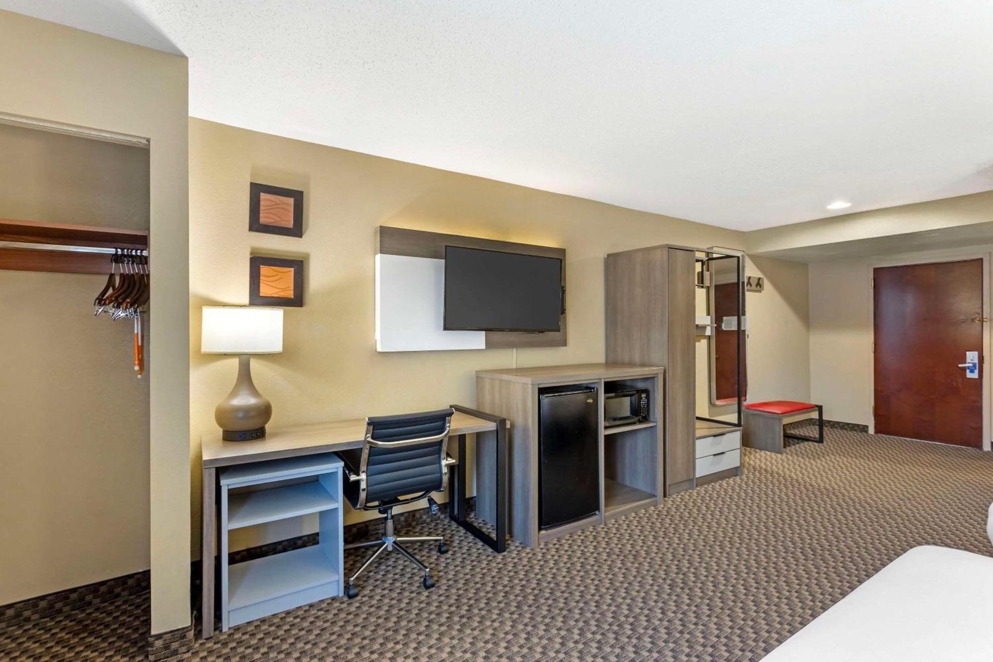 Comfort Inn & Suites Carneys Point מראה חיצוני תמונה