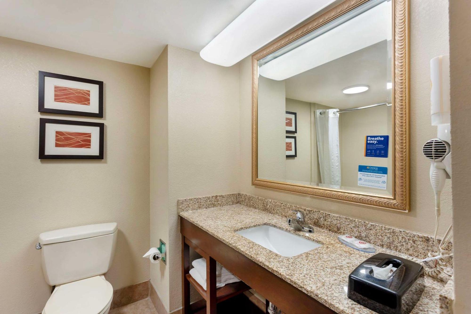 Comfort Inn & Suites Carneys Point מראה חיצוני תמונה