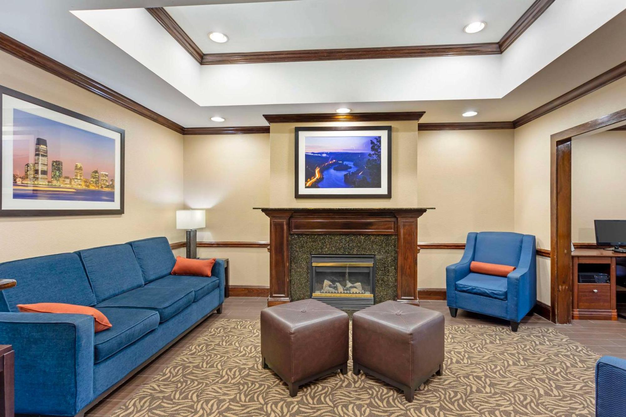 Comfort Inn & Suites Carneys Point מראה חיצוני תמונה